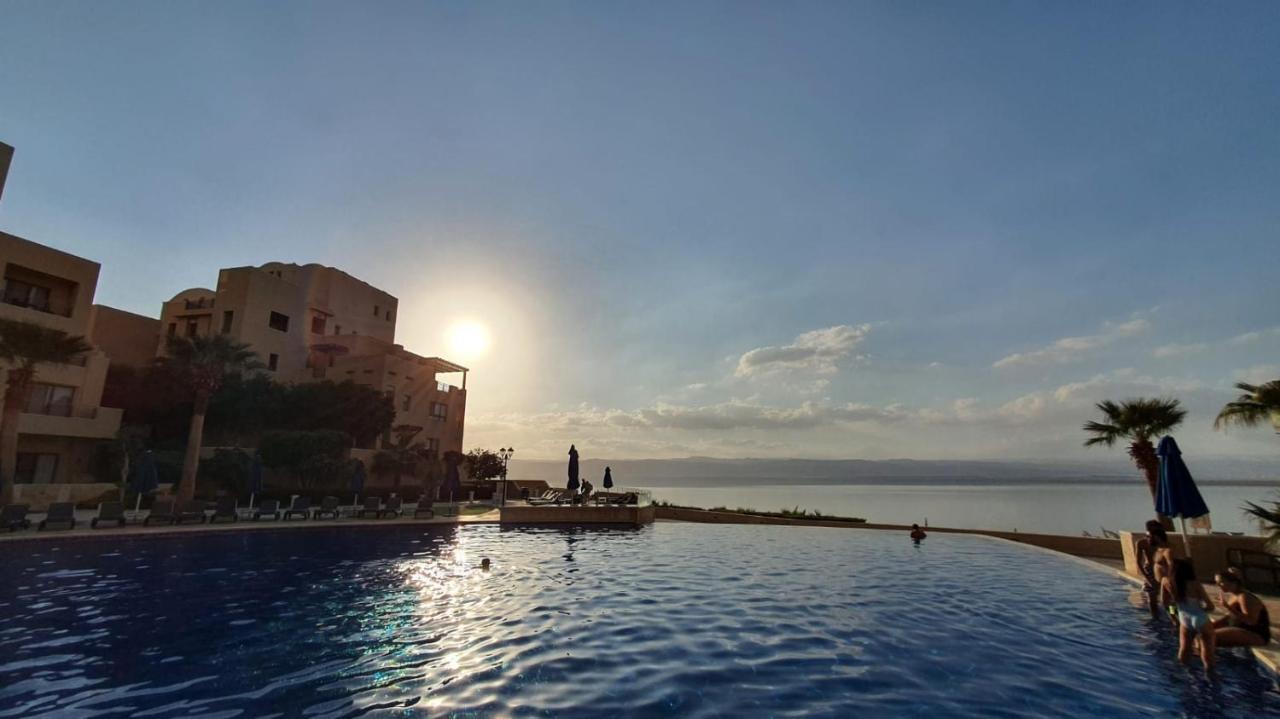 Comfy Stays Sea View Apartments At Deadsea Samarah Resort Sweimeh Esterno foto