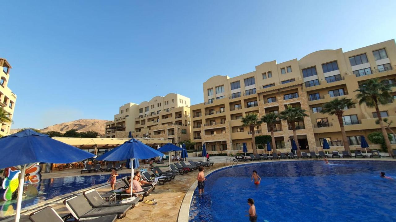 Comfy Stays Sea View Apartments At Deadsea Samarah Resort Sweimeh Esterno foto