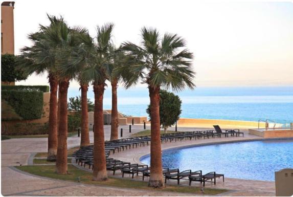 Comfy Stays Sea View Apartments At Deadsea Samarah Resort Sweimeh Esterno foto